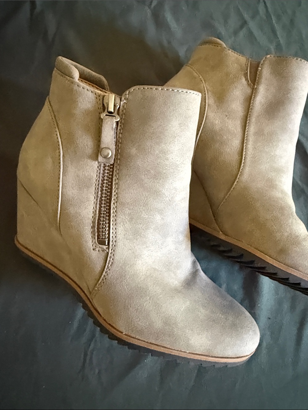 SOUL Naturalizer Taupe Faux-Suede Wedge Ankle Booties with Side Zipper
